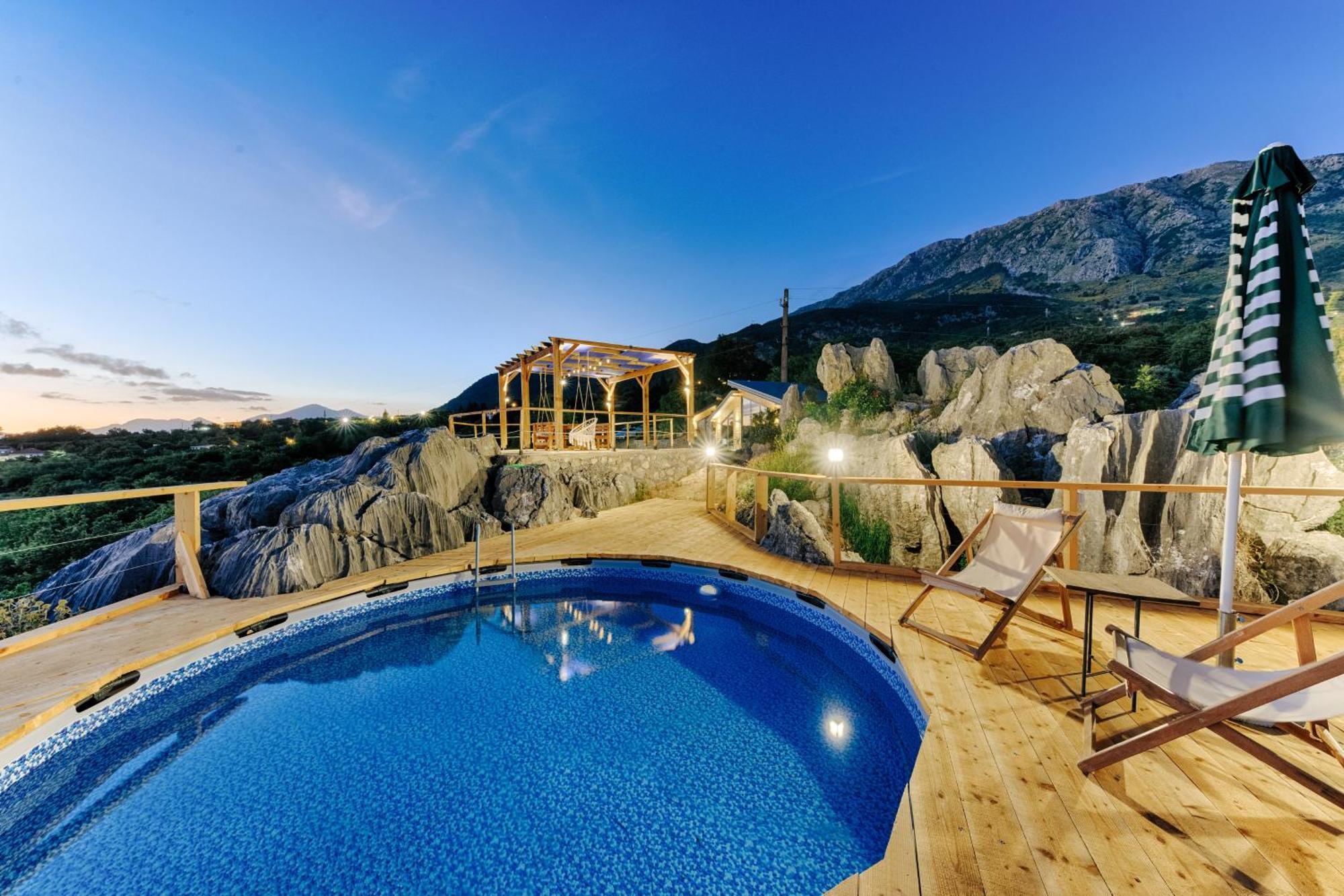 Olive Hills Holiday Homes Bar Exterior foto